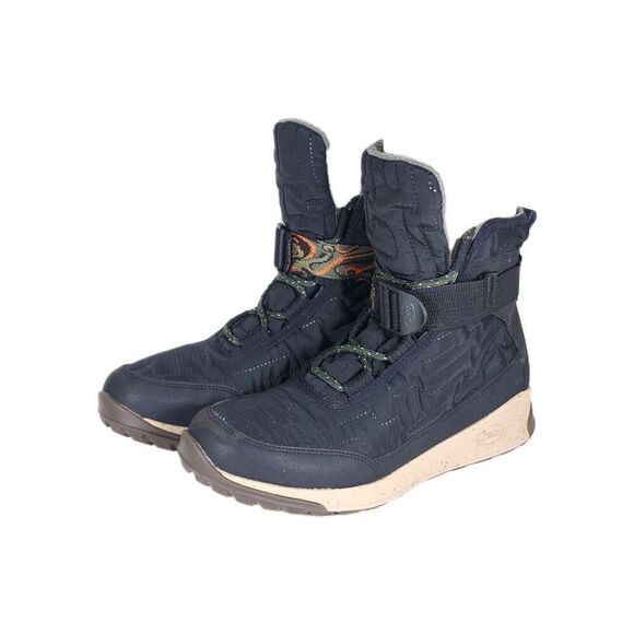 Chaco Women's Borealis Quilt US9 Midnight Black Waterproof Outdoor Hiking boots - Picture 1 of 16